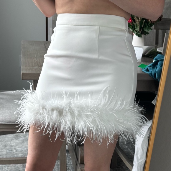 Elegant White Feather Trim Bridal Bachelorette, Christmas or Holiday Mini Skirt - Picture 6 of 7